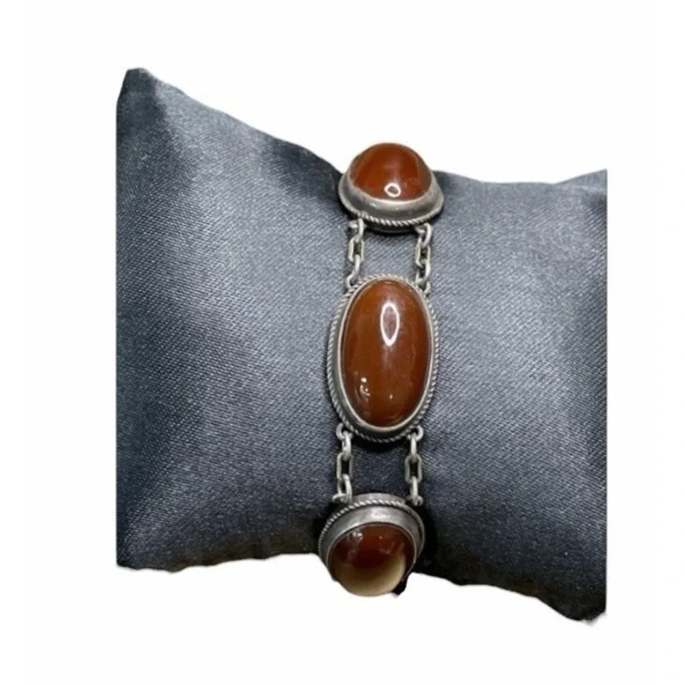 Vintage Taxco? Mexico? 925‎ Silver and Carnelian Bracelet
